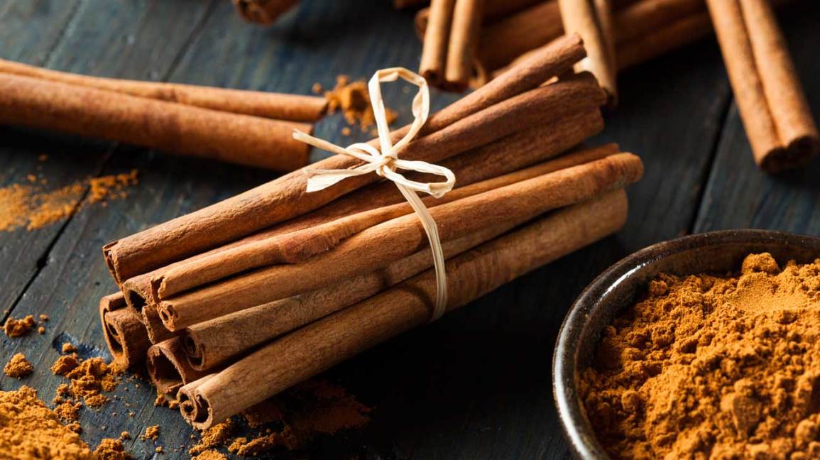bundle of cinnamon sticks